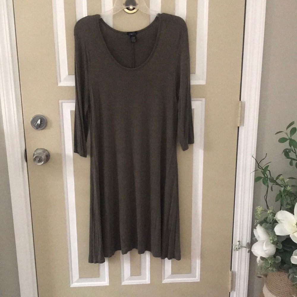 Quarter length Sleeve Tunic Dress
